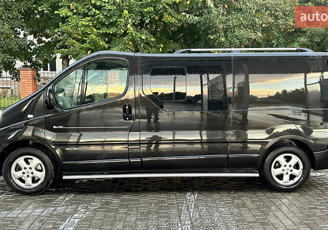 Черный Рено Трафик, объемом двигателя 2 л и пробегом 298 тыс. км за 14950 $, фото 1 на Automoto.ua