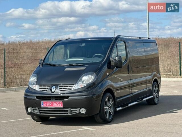 Чорний Рено Трафік, об'ємом двигуна 2 л та пробігом 237 тис. км за 17333 $, фото 1 на Automoto.ua