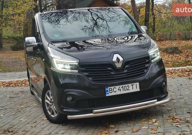 Чорний Рено Трафік, об'ємом двигуна 1.6 л та пробігом 190 тис. км за 15650 $, фото 1 на Automoto.ua