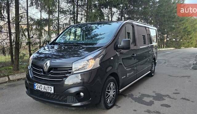 Черный Рено Трафик, объемом двигателя 1.6 л и пробегом 241 тыс. км за 13700 $, фото 1 на Automoto.ua