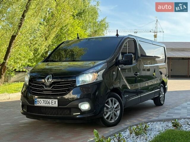 Черный Рено Трафик, объемом двигателя 1.6 л и пробегом 214 тыс. км за 17700 $, фото 1 на Automoto.ua