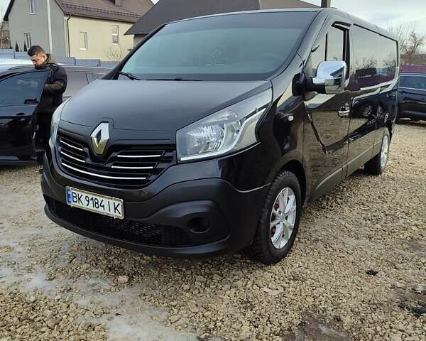 Чорний Рено Трафік, об'ємом двигуна 1.6 л та пробігом 350 тис. км за 17000 $, фото 1 на Automoto.ua