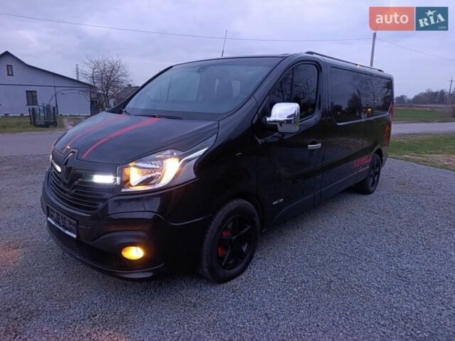 Черный Рено Трафик, объемом двигателя 1.6 л и пробегом 214 тыс. км за 15800 $, фото 1 на Automoto.ua