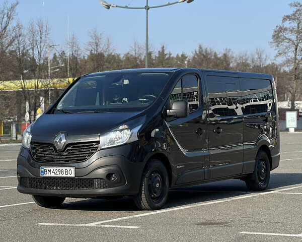 Черный Рено Трафик, объемом двигателя 1.6 л и пробегом 390 тыс. км за 14400 $, фото 1 на Automoto.ua