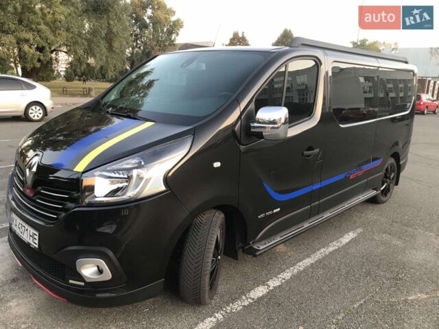 Черный Рено Трафик, объемом двигателя 1.6 л и пробегом 205 тыс. км за 18000 $, фото 1 на Automoto.ua