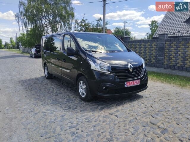 Черный Рено Трафик, объемом двигателя 0 л и пробегом 258 тыс. км за 17900 $, фото 1 на Automoto.ua