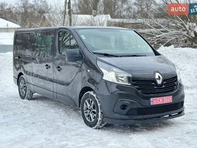 Черный Рено Трафик, объемом двигателя 1.6 л и пробегом 258 тыс. км за 18500 $, фото 1 на Automoto.ua