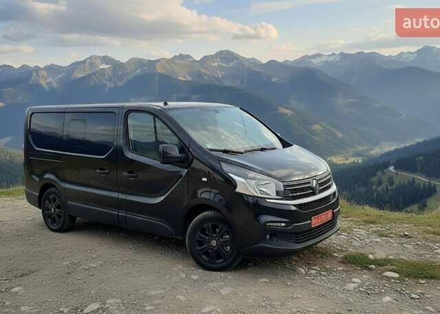 Чорний Рено Трафік, об'ємом двигуна 2 л та пробігом 163 тис. км за 19900 $, фото 1 на Automoto.ua