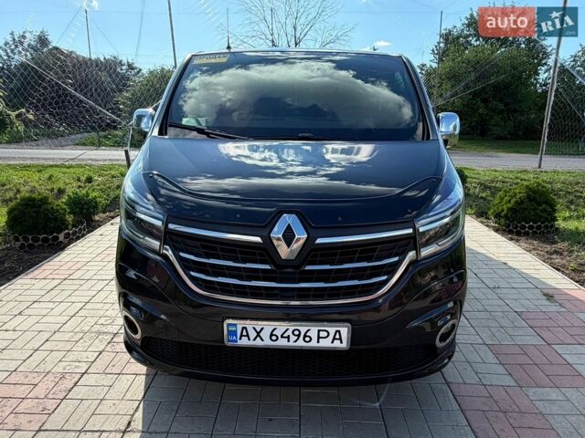 Чорний Рено Трафік, об'ємом двигуна 2 л та пробігом 158 тис. км за 23500 $, фото 1 на Automoto.ua