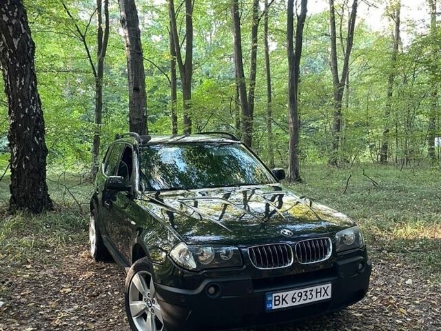 Черный Рено Трафик, объемом двигателя 2 л и пробегом 150 тыс. км за 26248 $, фото 1 на Automoto.ua