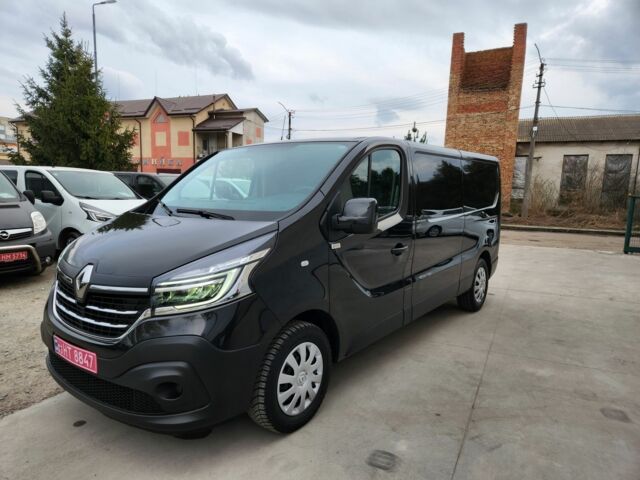 Чорний Рено Трафік, об'ємом двигуна 2 л та пробігом 165 тис. км за 19999 $, фото 1 на Automoto.ua