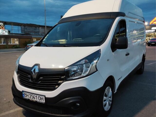 Белый Рено Трафик груз-пасс., объемом двигателя 0 л и пробегом 180 тыс. км за 12600 $, фото 1 на Automoto.ua