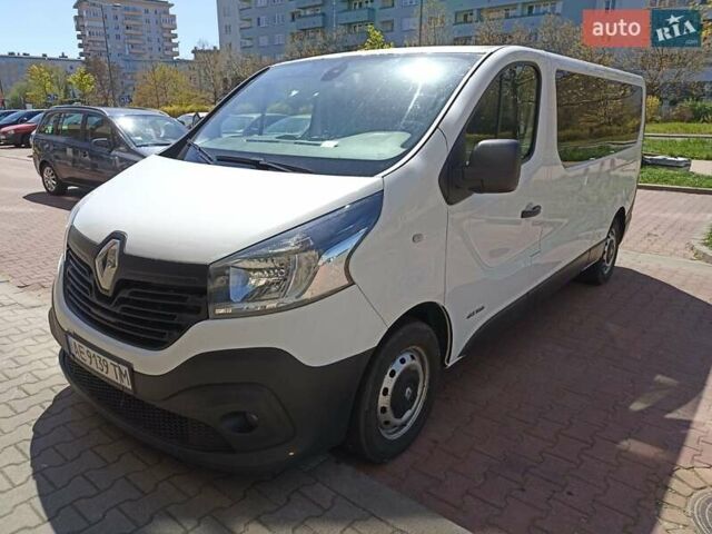 Белый Рено Трафик груз-пасс., объемом двигателя 1.6 л и пробегом 200 тыс. км за 15800 $, фото 1 на Automoto.ua