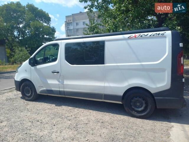 Белый Рено Трафик груз-пасс., объемом двигателя 1.6 л и пробегом 238 тыс. км за 13500 $, фото 1 на Automoto.ua