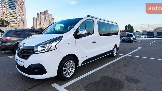 Белый Рено Трафик груз-пасс., объемом двигателя 1.6 л и пробегом 260 тыс. км за 16400 $, фото 1 на Automoto.ua