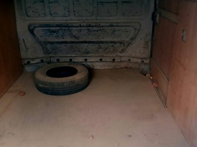 Коричневый Рено Трафик, объемом двигателя 2.5 л и пробегом 432 тыс. км за 1000 $, фото 1 на Automoto.ua