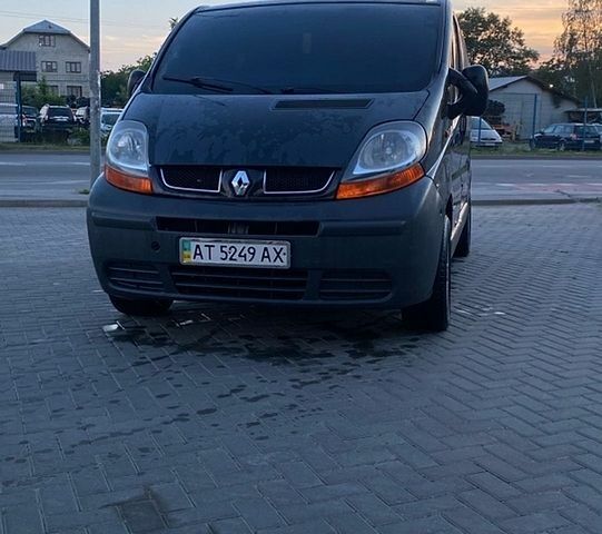 Коричневый Рено Трафик, объемом двигателя 1.9 л и пробегом 350 тыс. км за 5999 $, фото 1 на Automoto.ua