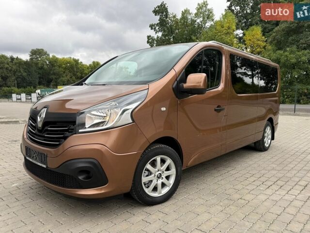 Коричневый Рено Трафик, объемом двигателя 0 л и пробегом 292 тыс. км за 16900 $, фото 1 на Automoto.ua
