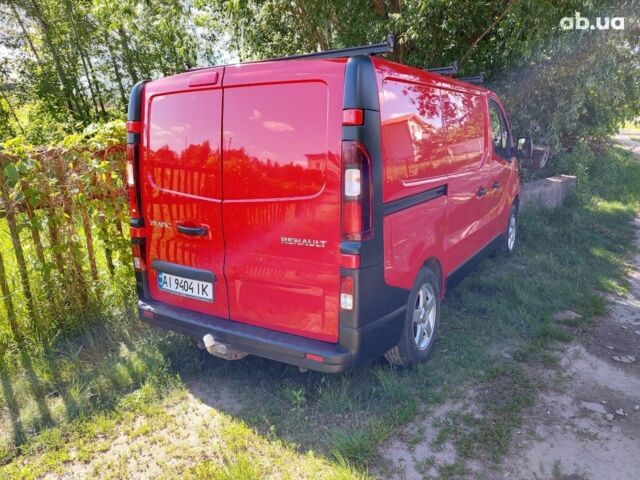 Красный Рено Трафик, объемом двигателя 1.6 л и пробегом 196 тыс. км за 12500 $, фото 1 на Automoto.ua