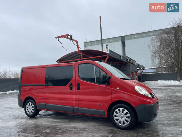 Червоний Рено Трафік, об'ємом двигуна 2 л та пробігом 220 тис. км за 13300 $, фото 1 на Automoto.ua