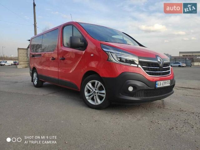 Красный Рено Трафик, объемом двигателя 2 л и пробегом 250 тыс. км за 25500 $, фото 1 на Automoto.ua
