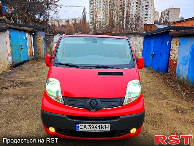 Рено Трафік 2010 у Харкові на Automoto.ua Червоний Рено Трафік, об'ємом двигуна 2 л та пробігом 230 тис. км за 9000 $, фото 1 на Automoto.ua