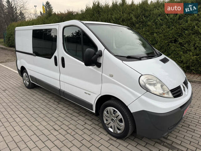 Рено Трафік, об'ємом двигуна 2 л та пробігом 285 тис. км за 11700 $, фото 1 на Automoto.ua