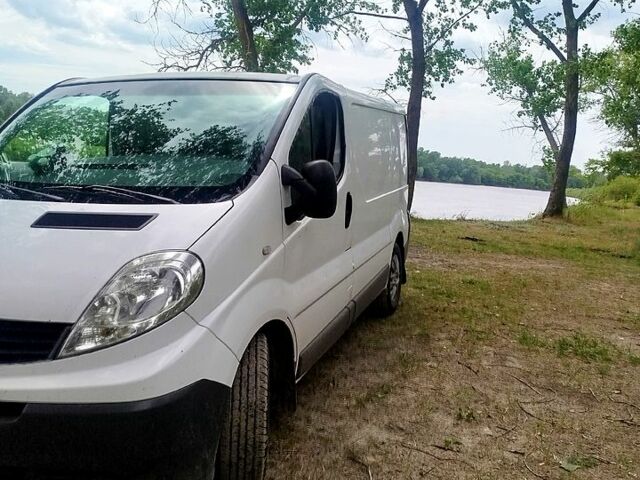 Рено Трафик, объемом двигателя 2 л и пробегом 255 тыс. км за 7000 $, фото 1 на Automoto.ua