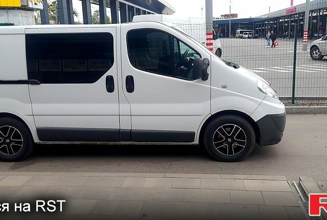 Рено Трафик, объемом двигателя 2 л и пробегом 290 тыс. км за 12000 $, фото 1 на Automoto.ua