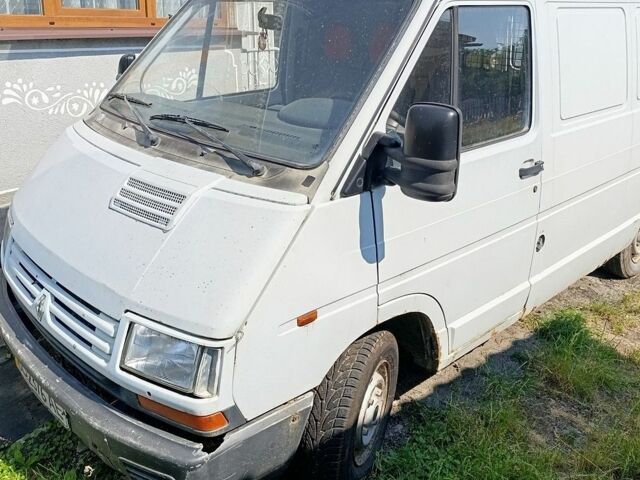 Рено Трафік, об'ємом двигуна 2.5 л та пробігом 90 тис. км за 1100 $, фото 1 на Automoto.ua