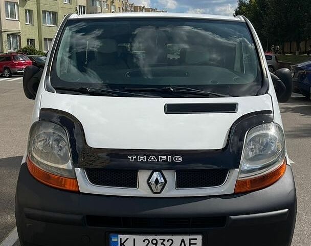 Рено Трафик, объемом двигателя 1.9 л и пробегом 283 тыс. км за 10000 $, фото 1 на Automoto.ua