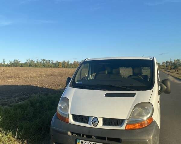 Рено Трафик, объемом двигателя 1.9 л и пробегом 542 тыс. км за 5200 $, фото 1 на Automoto.ua