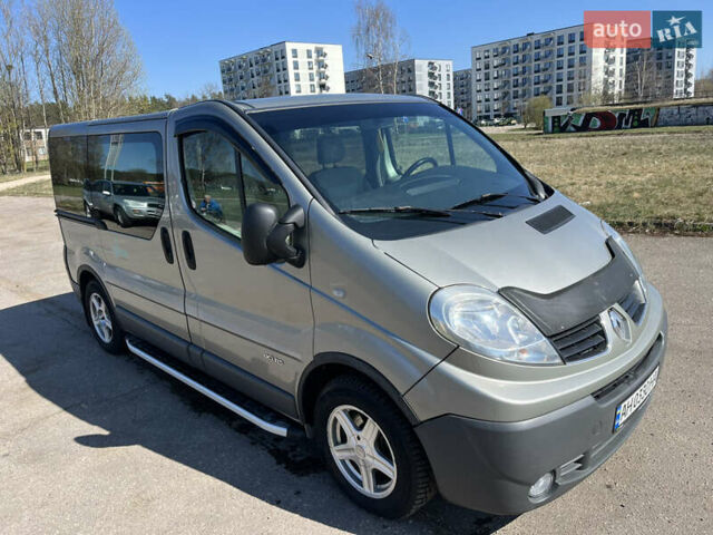 Рено Трафик, объемом двигателя 2 л и пробегом 259 тыс. км за 9342 $, фото 1 на Automoto.ua