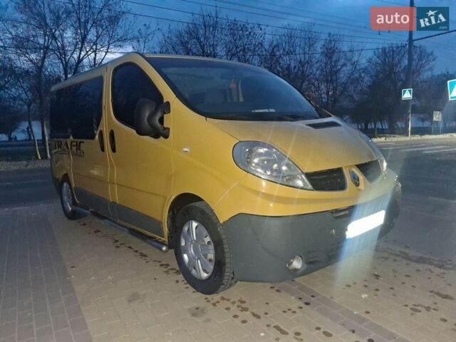 Рено Трафик, объемом двигателя 2 л и пробегом 289 тыс. км за 8850 $, фото 1 на Automoto.ua
