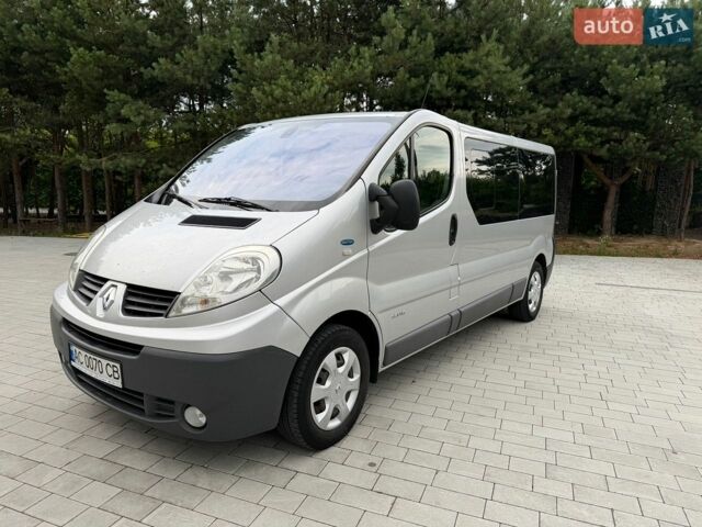 Рено Трафик, объемом двигателя 2 л и пробегом 420 тыс. км за 12500 $, фото 1 на Automoto.ua