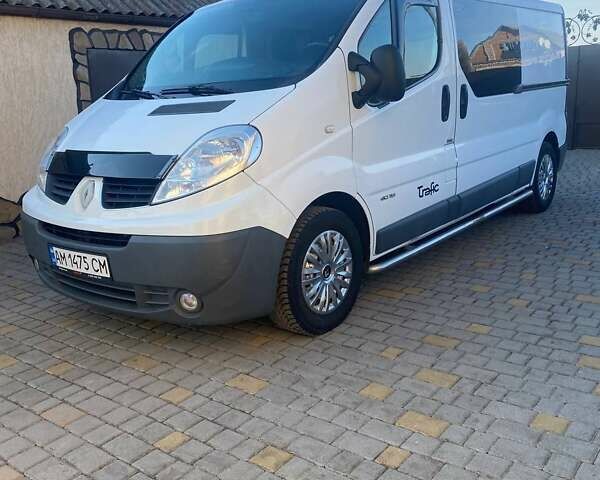 Рено Трафік, об'ємом двигуна 2 л та пробігом 210 тис. км за 13300 $, фото 1 на Automoto.ua