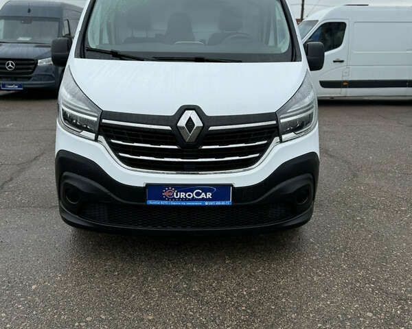 Рено Трафик, объемом двигателя 2 л и пробегом 250 тыс. км за 18500 $, фото 1 на Automoto.ua