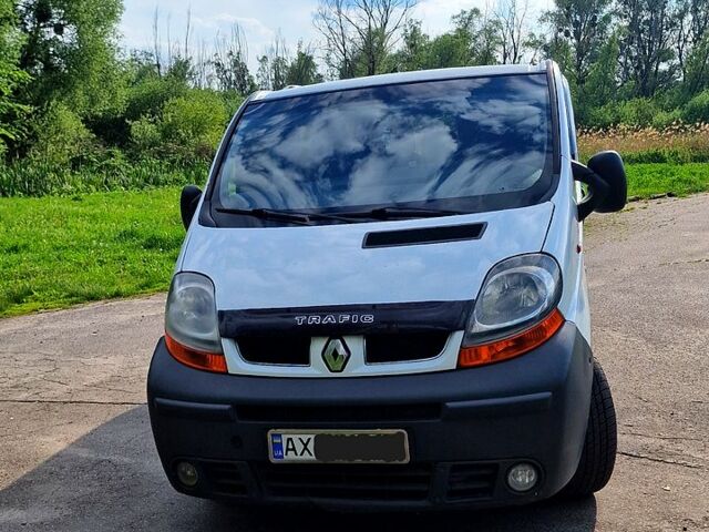 Рено Трафік, об'ємом двигуна 2.5 л та пробігом 400 тис. км за 7770 $, фото 1 на Automoto.ua