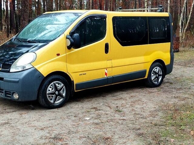 Рено Трафик, объемом двигателя 25 л и пробегом 299 тыс. км за 7000 $, фото 1 на Automoto.ua