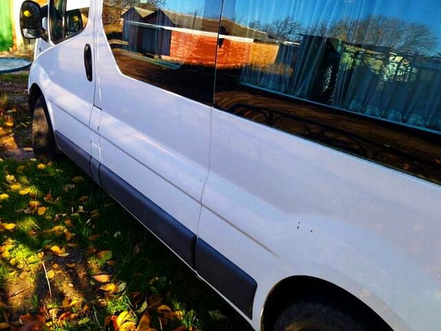 Рено Трафик, объемом двигателя 2 л и пробегом 0 тыс. км за 5500 $, фото 1 на Automoto.ua