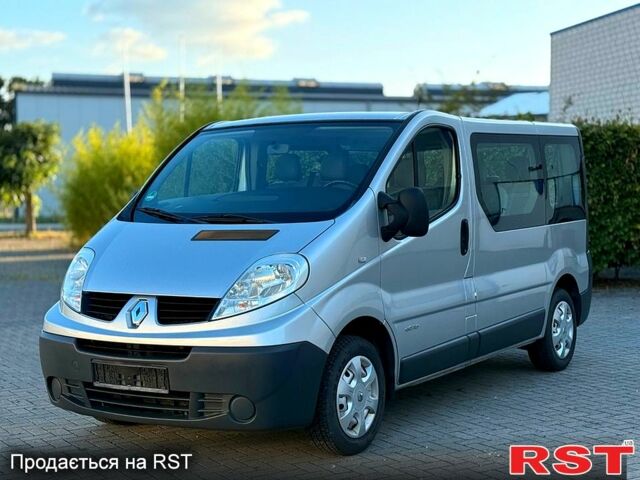 Рено Трафик, объемом двигателя 2 л и пробегом 178 тыс. км за 7800 $, фото 1 на Automoto.ua