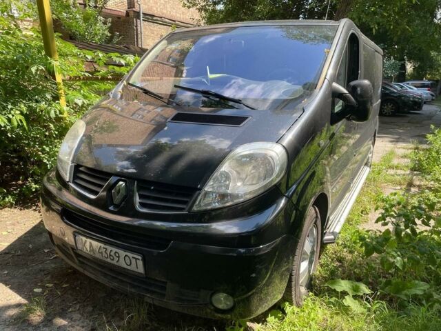 Чорний Рено Трафік пас., об'ємом двигуна 2 л та пробігом 316 тис. км за 13500 $, фото 1 на Automoto.ua