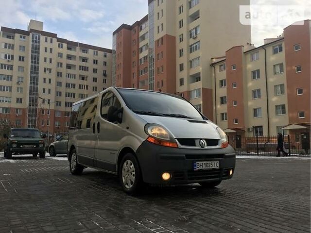 Рено Трафик пасс., объемом двигателя 1.9 л и пробегом 255 тыс. км за 8600 $, фото 1 на Automoto.ua