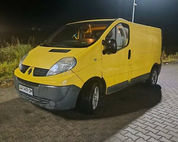 Жовтий Рено Трафік, об'ємом двигуна 2 л та пробігом 424 тис. км за 5800 $, фото 1 на Automoto.ua