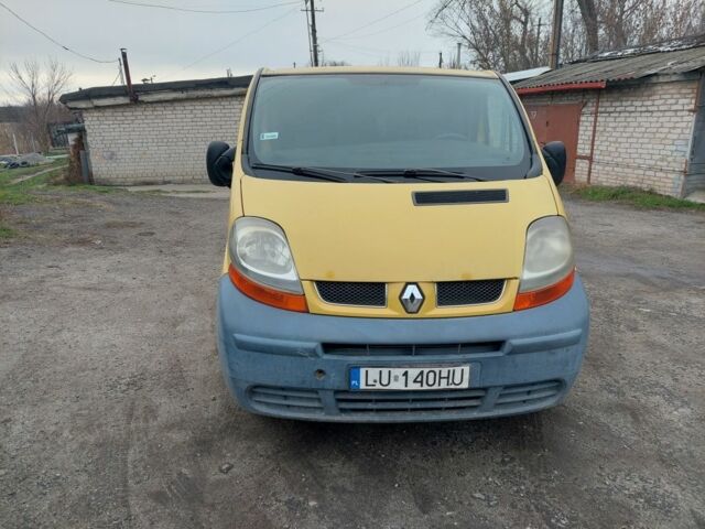 Желтый Рено Трафик, объемом двигателя 0 л и пробегом 250 тыс. км за 3500 $, фото 1 на Automoto.ua