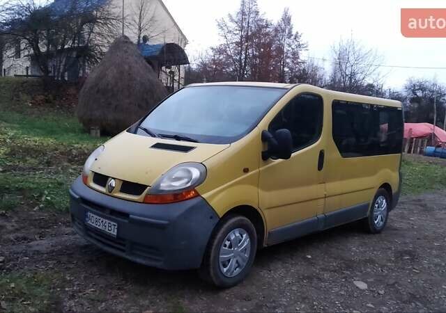 Жовтий Рено Трафік, об'ємом двигуна 1.87 л та пробігом 374 тис. км за 5200 $, фото 1 на Automoto.ua