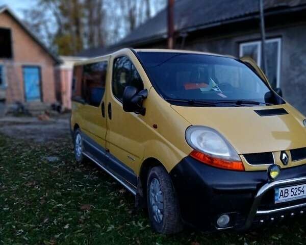 Жовтий Рено Трафік, об'ємом двигуна 1.9 л та пробігом 300 тис. км за 8500 $, фото 1 на Automoto.ua