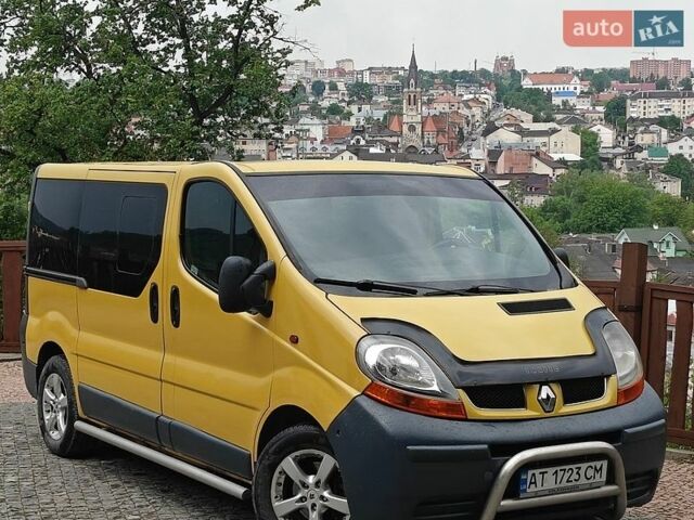 Жовтий Рено Трафік, об'ємом двигуна 1.9 л та пробігом 350 тис. км за 5999 $, фото 1 на Automoto.ua