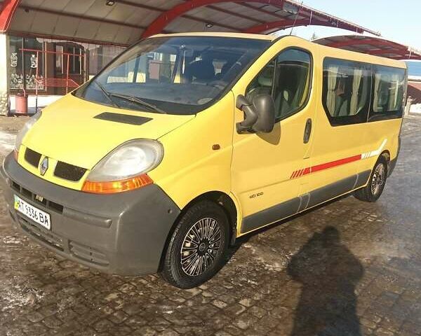 Желтый Рено Трафик, объемом двигателя 0 л и пробегом 320 тыс. км за 5900 $, фото 1 на Automoto.ua