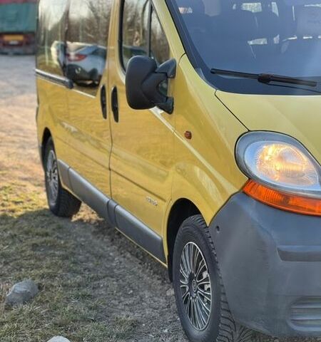 Жовтий Рено Трафік, об'ємом двигуна 1.9 л та пробігом 385 тис. км за 6500 $, фото 1 на Automoto.ua
